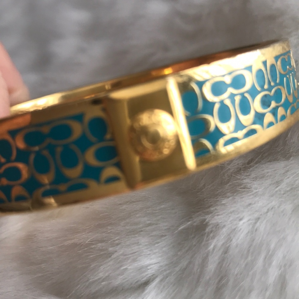 Coach Bracelet - Picture 2 of 3